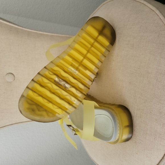 Sandals - Picture 4 of 5